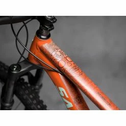 DYEDBRO Dia De Muertos Rahmenschutz Kit Transparent/schwarz -MTB Hardtails Verkäufe dyedbro dia de muertos frame protection kit black 3